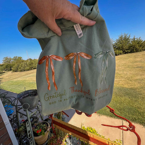 Grateful Thankful Blessed Bow